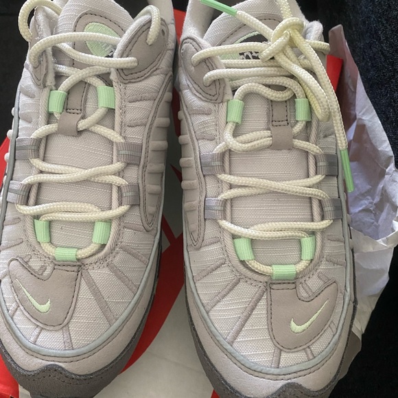 Nike Air Max 98(GS) sneakers shoe size 6 Youth - Picture 5 of 15